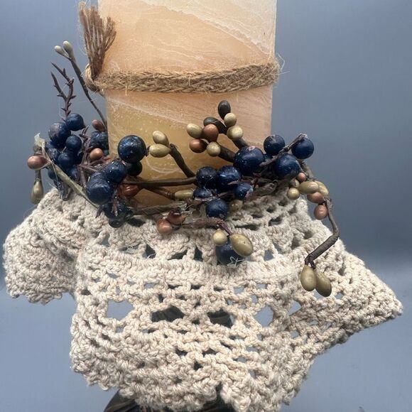 Primitive candlestick with lace dollie, 2 ceramic quail decor - Picture 14 of 15